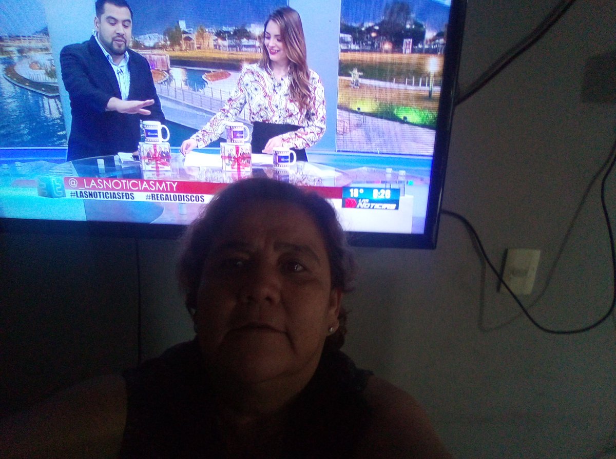 LETICIAESTRADA7's tweet photo. @_LASNOTICIASMTY  buenos días Mi Nombre Leticia Estrada Vázquez de Santa Catarina Saludos . @gabtanguma @arandatamayo  #quierodiscos #lasnoticiasfds https://t.co/JJzV2zNSKX