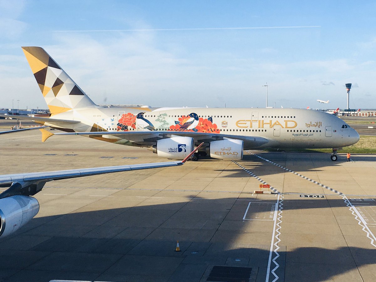 Systeo16's tweet photo. #bestviewintheworld #avgeek @HeathrowAirport https://t.co/Px0ECqW2cb