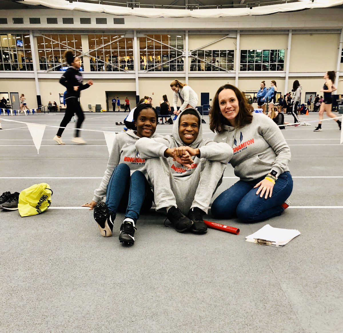 jennylb343's tweet photo. Binghamton Indoor Track and Field Class meet at Ithaca. Friday night highlights. @BinghamtonCSD #BPatriotProud https://t.co/WBFnrDf4Ea