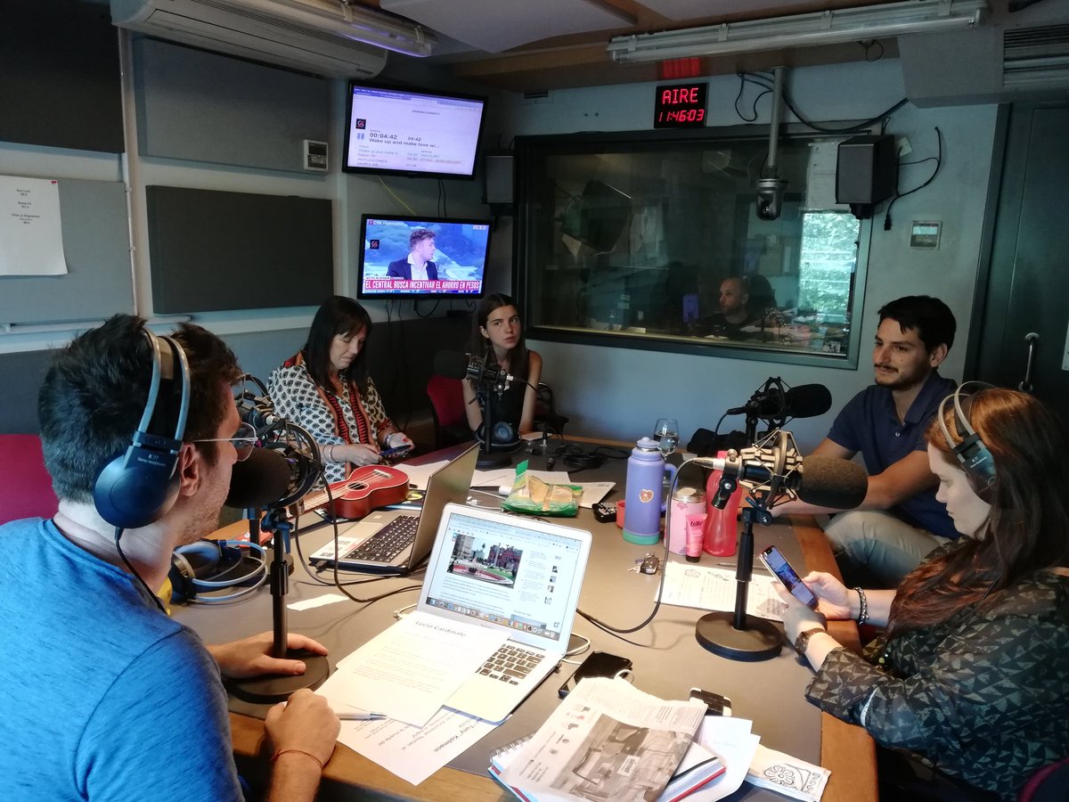 Myria_web3's tweet photo. AHORA en #TardeParaNada recibimos a @CardinaleLucio para pensar un poco la situación económica de la provincia de Buenos Aires. Escuchalo por https://t.co/ISFXSdTbIA https://t.co/cpf08ZuJZc