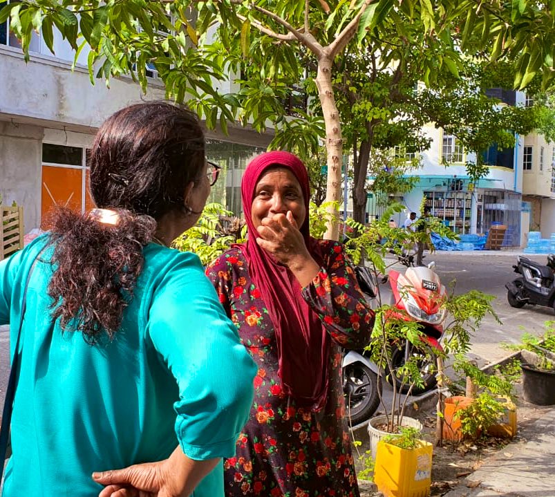 MayorShifa's tweet photo. Hulhumalé D2D #MaleAhShifa #MDPPrimary2020 #Shifa4Mayor @SifaMohammed https://t.co/SdV3XSDKX7