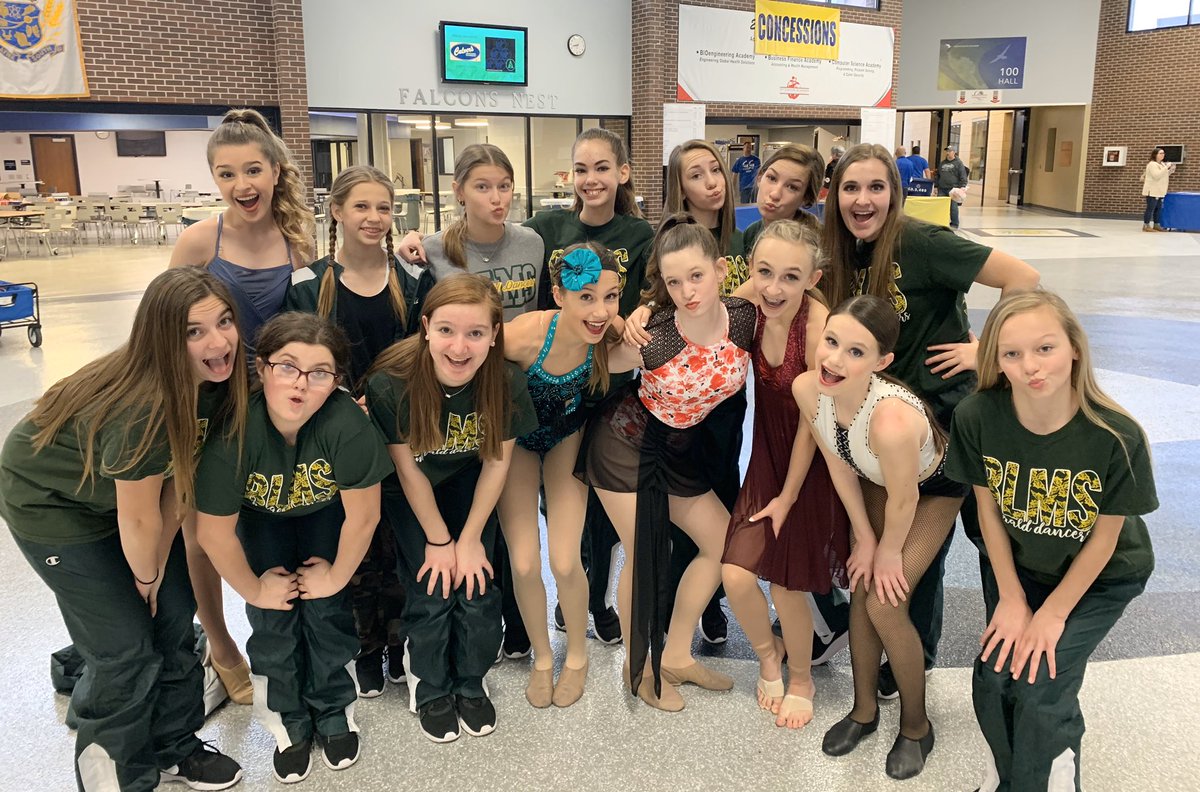 AmyGarver1's tweet photo. Our Emerald Dancers are ready for their Miss Kansas competition! #basehorlinwood https://t.co/qeE05j4bap