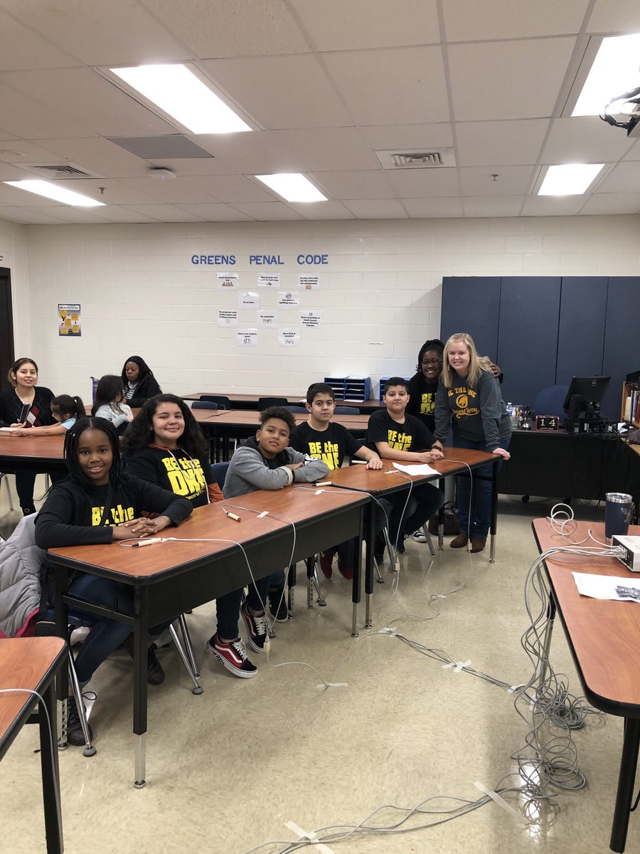 Cheering on our Powers Ferry Panthers at the Helen Ruffin Reading Bowl! Love these dedicated readers and coaches. ❤️ <a href="/PowersFerryES/">Powers Ferry Elementary School</a> <a href="/cobbprincipal/">drjones</a> <a href="/PF_LLC/">Kathy Culbertson</a> <a href="/TheLitAP/">Rashida</a>