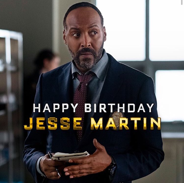 Happy birthday to Captain Joe West himself! Mr Jesse L Martin!    