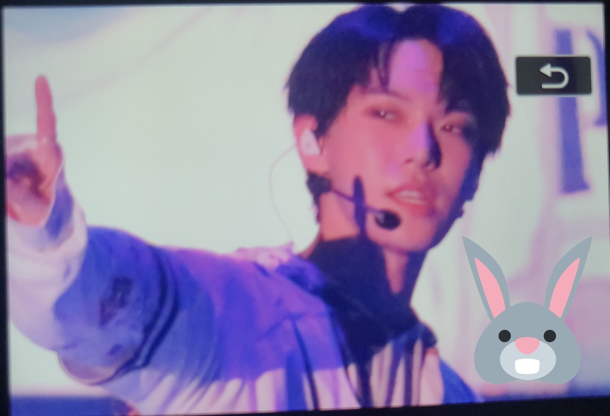 ddyy9621's tweet photo. 200118  #NCT #NCT127 #도영 https://t.co/UpqhLs34Sq