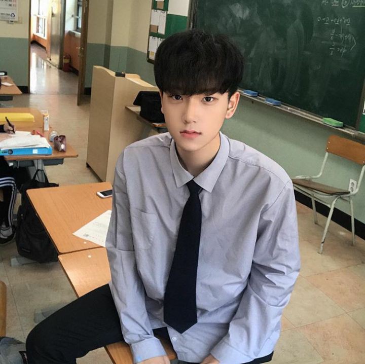 Stefansf3's tweet photo. นั่งเก้าอี้ไม่ถนัด นั่งตักถนัดกว่า😏

rt=ff  ❤=DM

#บอทใหม่ #บอทเมะ #บอทเคะ #บอทอิสระ #บอทหาผัวโหด #บอทหาผัว #บอทหาเมีย #บอทเงี่ยน #บอทหื่น #บอทเถื่อน #บอทหาเพื่อนคุย https://t.co/rQpEGSShur