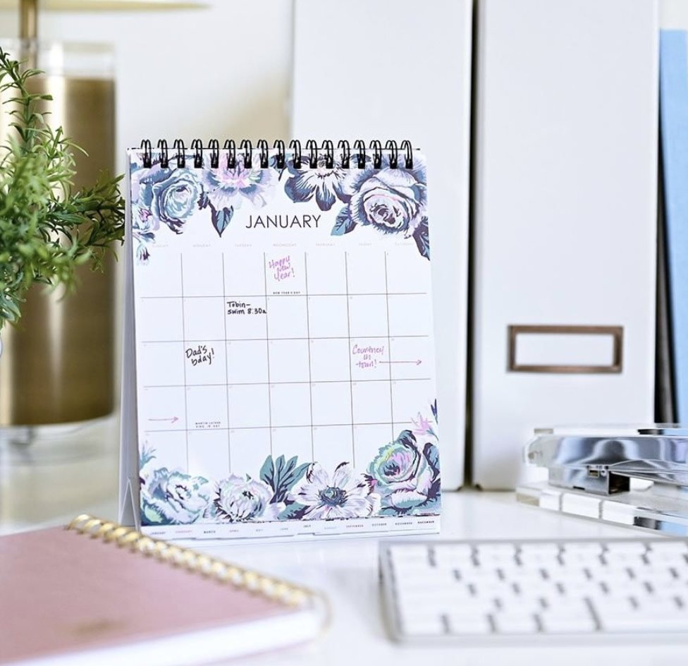 Don't have a 2020 calendar yet? No problem! Vera Bradley has you covered with the cutest options available. 😍