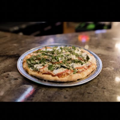 TheFullyLoaded's tweet photo. Yummy pizza  #NewProfilePic https://t.co/Di58HYZFlo