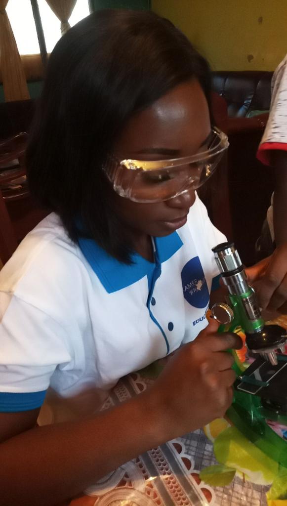 angelemessa's tweet photo. The aim of our #StemSaturdays program is to immerse kids into technology and science. Today, we used mocroscopes to excite their creativity and increase their interest in science #science4kids #stemsaturdays #educlick #stemkitchen #tech #creativity #futureofwork #afterschool https://t.co/h1ujfhNZ7W