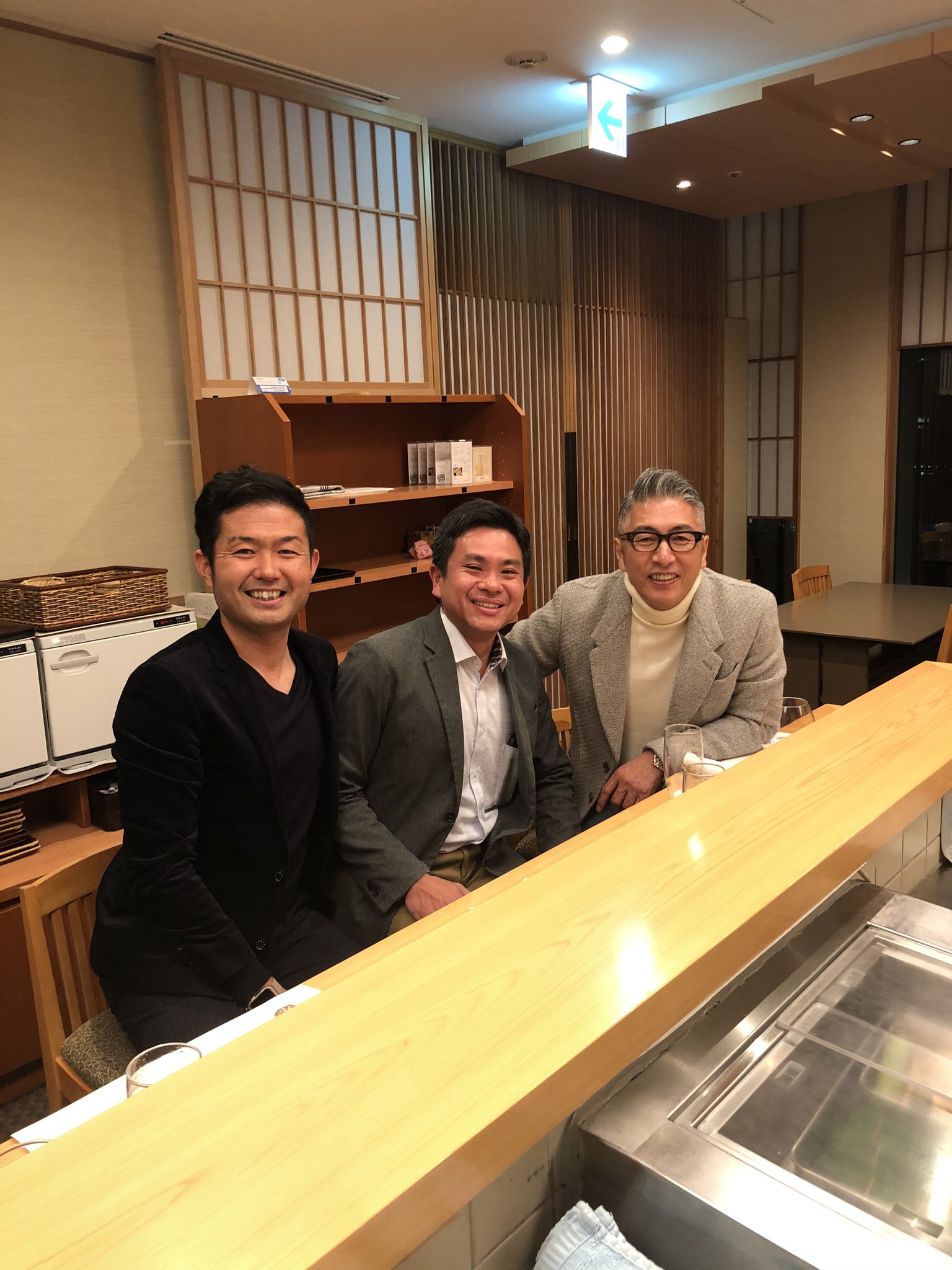 熊原 稔 久しぶりに楽天イーグルスのチームドクター山田先生とチーフトレーナー蒔田 氏と会食しました 楽天春季キャンプに弊社トレーナーも招聘して頂き 今季楽天イーグルスの活躍に貢献したいと思います T Co Vh3tocua2a Twitter