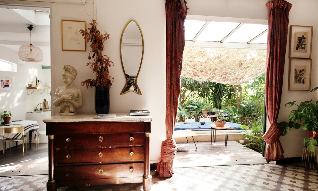 1997x1106's tweet photo. home in Marseille | photos by Eve Campestrini https://t.co/DxdBIEzeCU