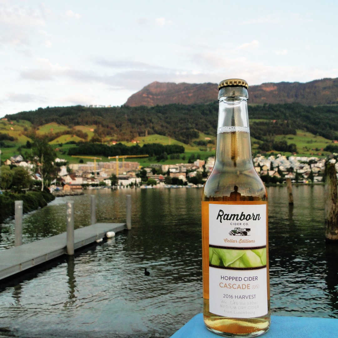 CiderhouseCH's tweet photo. Are you spending weekend in the nature or getting ready for a party? Choose one of our ciders to have best time! 🎉🍏#weekend #weekendmood #Saturday #nature #party #partydrink #gift #giftideas #apple #cider #geschenkidee #Switzerland #Luxembourg #Italy #England https://t.co/GlupLOVDM8