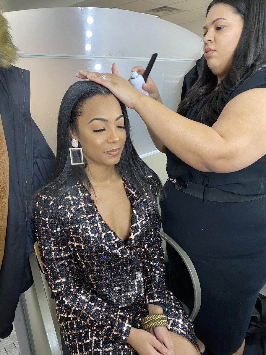 _itskristinnnn's tweet photo. 2020 is looking bright ! π I had the opportunity to work with #abc7washington @ABC for a fashion news segment the other day on this beautiful model. She is also Ms. Louisiana π
Book with me ladies! π¦
#vamakeupartist #travelmakeupartist #vcumua #rvamakeupartist #dcmua https://t.co/rJQXC76MJm