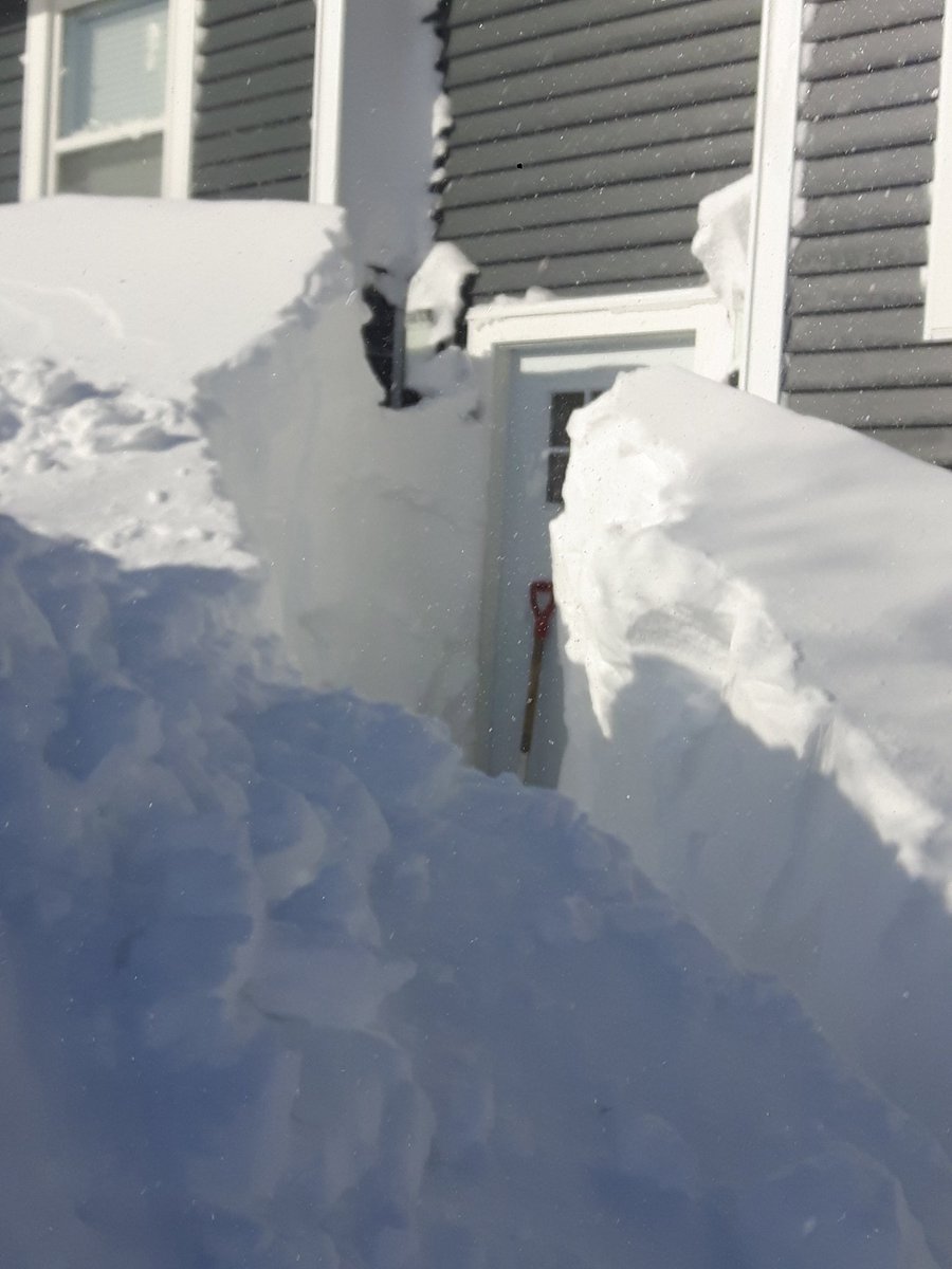 Traxund's tweet photo. Found the front door #nlwx https://t.co/6dCs61XvIj