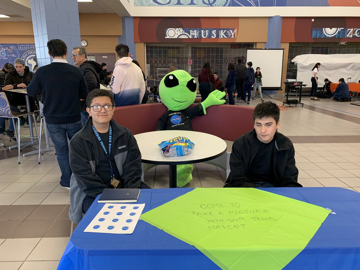 chapinpltw's tweet photo. Proud to be #iCaptains #ChapinRobotics https://t.co/tpdrF76Hvz