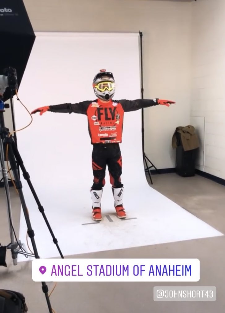 LapKingRacing's tweet photo. Huge GOOD LUCK goes out to LapKing Athlete @johnshort43 today at stop #3 of the @supercrosslive series, Anaheim 2❗️
Let that 450 bark, it’s GO TIME❗️
👍🤘🏁💯
#lapking #privateerstud #usingfuntogofast #supercrosslive https://t.co/Ud2hKDiMI0