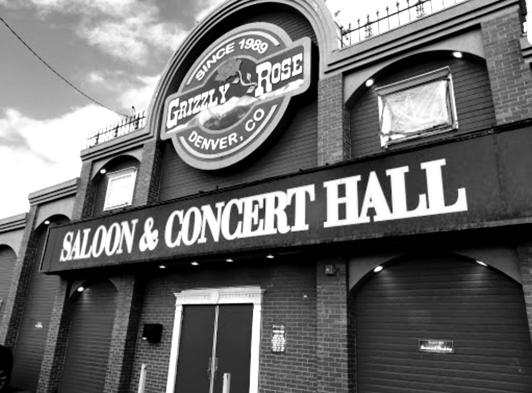 ECBuckeyeAW's tweet photo. @cmorganmusic what do you say we meet at @TheGrizzlyRose tonight, and have a great Saturday night? Maybe you could see if they'll let you play something... #IfNotMe #MoreTrucksThanCars #AlmostHome https://t.co/cXWIpuQqPt