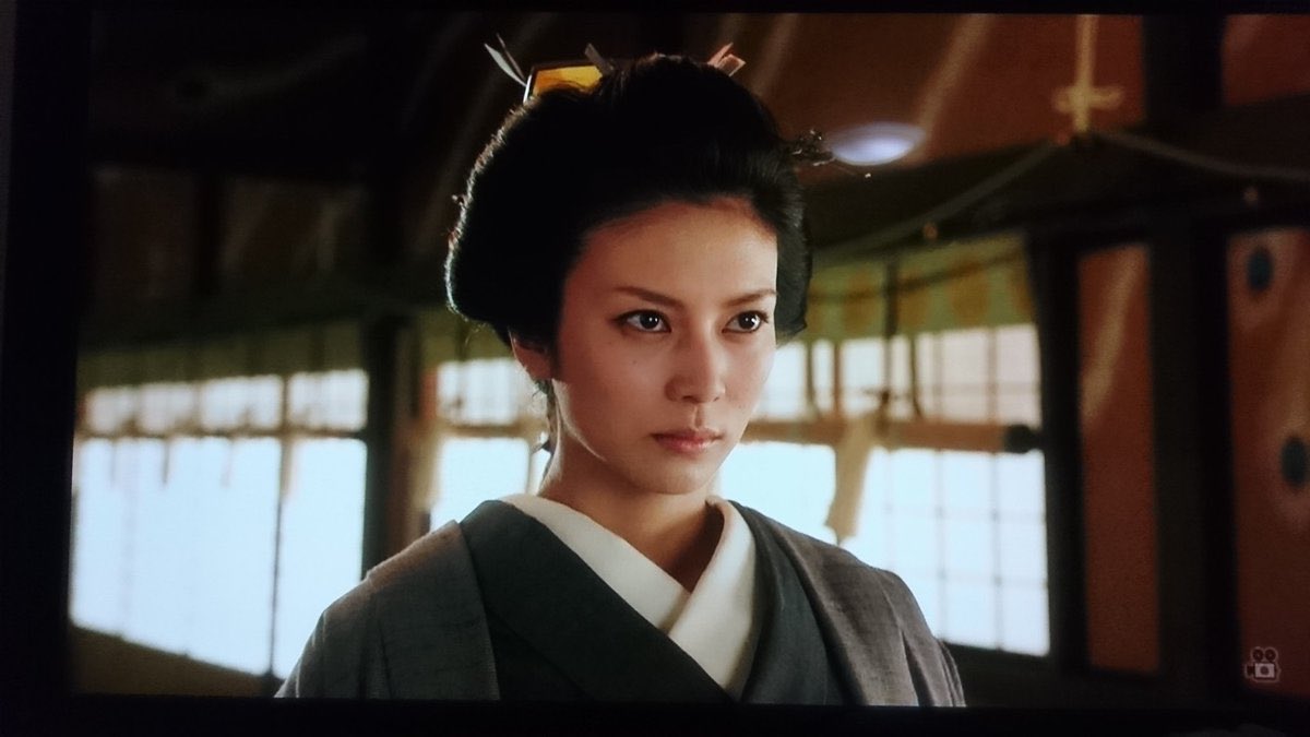 菅原ブリタニー 最近 大奥 にハマりまして 昔から柴咲コウさんは大スキなのですが 大奥 男女逆転 の柴咲コウさんがもうねほんとね ステキすぎで 目が こんなんなりますw カッコイイ女性はやはりすてきだね W