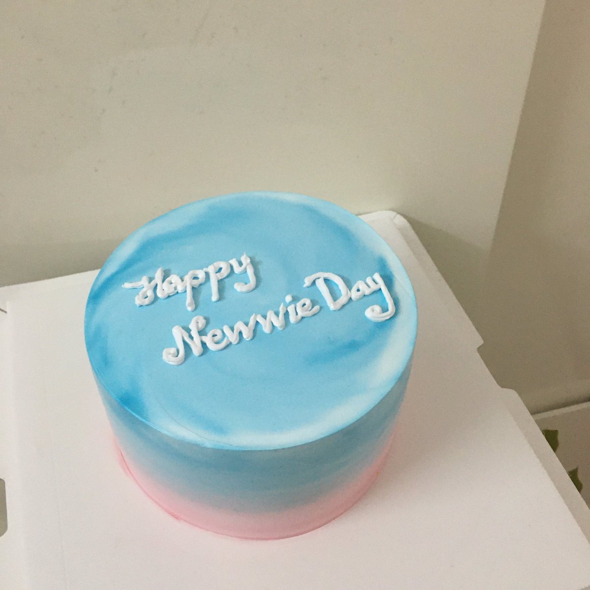 Hguynhi26's tweet photo. For my son 😚
#ฮันนี่
#Newwiee27thBDCharity
#Newwieevietnam https://t.co/omIoMX229L