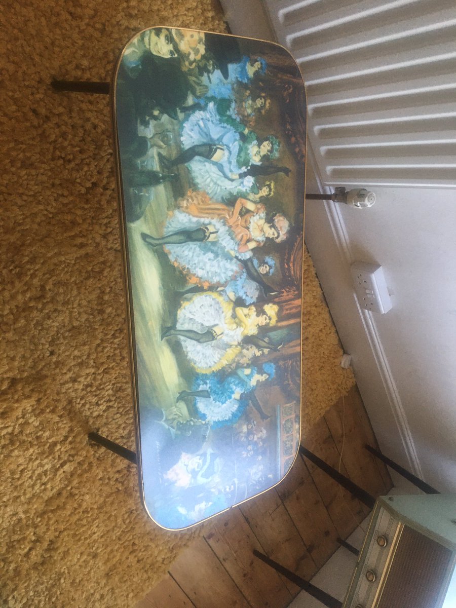 BethRawson3's tweet photo. Found this beauty in a skip today. A table so awful it’s brilliant #skipfind https://t.co/5uMopNVJeC