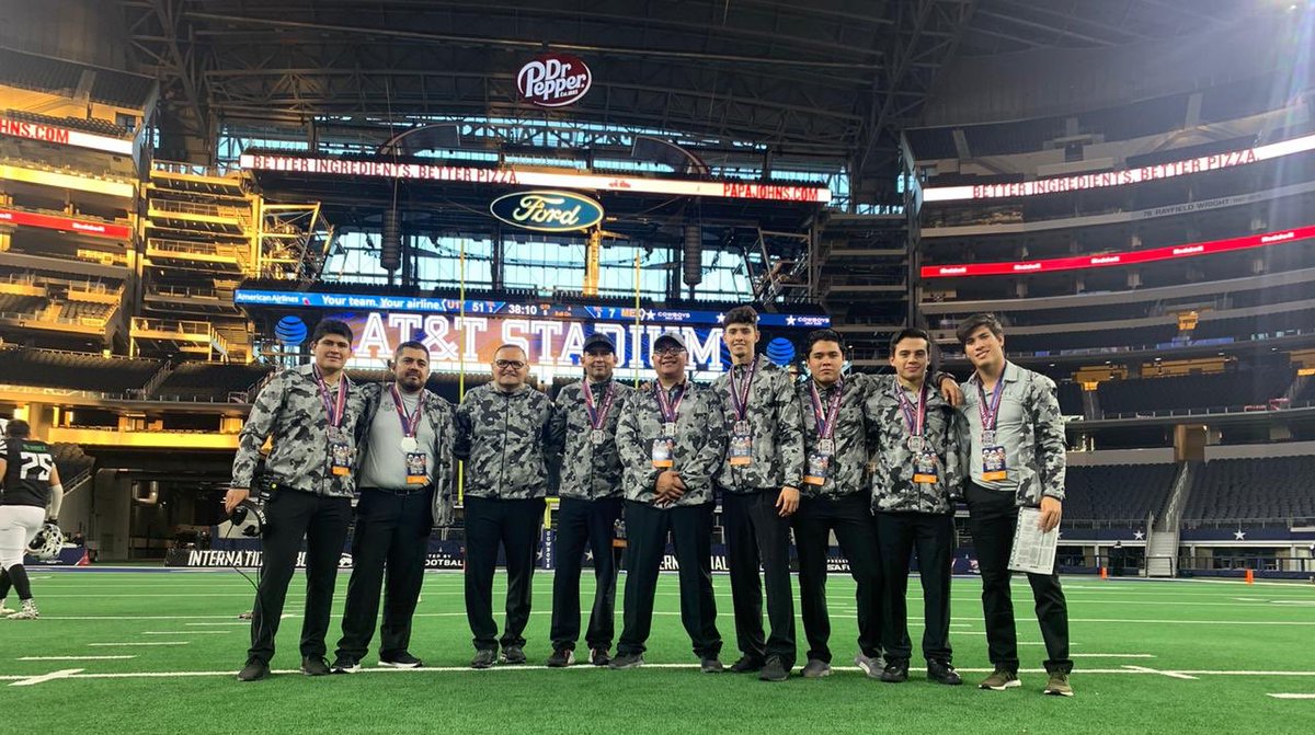 edveraz's tweet photo. Gran experiencia y aprendizaje, gracias #AFAEC, #USAFOOTBALL,#Int-Bowl2020,#AT&TStadium, Arlington.Tx https://t.co/dPSHPKJjJV