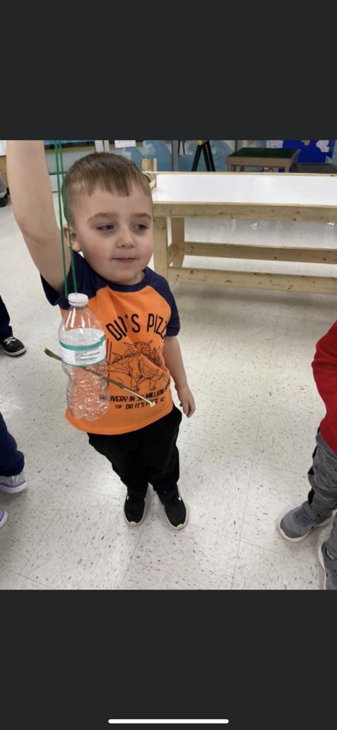 MASTFINSUP's tweet photo. Mrs. Stancil’s class enjoyed making bird feeders in the shark tank. They had to create a plan, draw a prototype, and then make it! @MASTFINSUP #yeahthatstemschool #finsup https://t.co/oJJdPnvrHZ