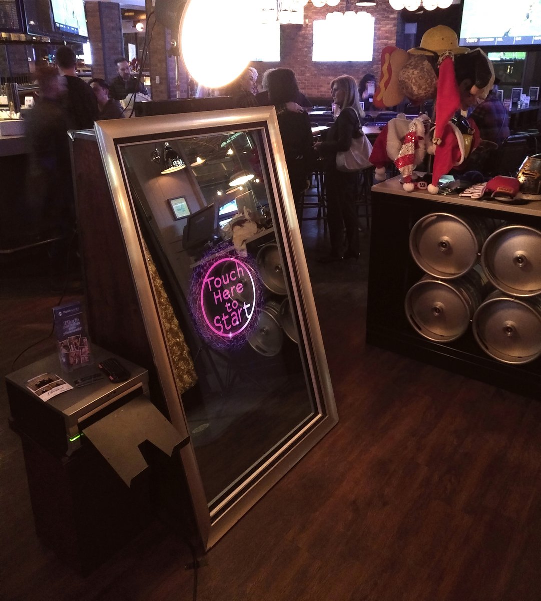 FlashworksEdm's tweet image. Our mirror booth has a look so sleek that you can take us anywhere 😎⁠ #MirrorBooth #YEG