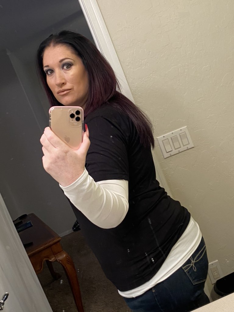 Everyone that knows me knows I struggle with staying on a “diet” I love food. Ha! Well I’ve been committed to shedding this weight and I’m down 20 lbs and still going!! I do 18 hrs of fasting and keto I’m feeling really great. ❤️