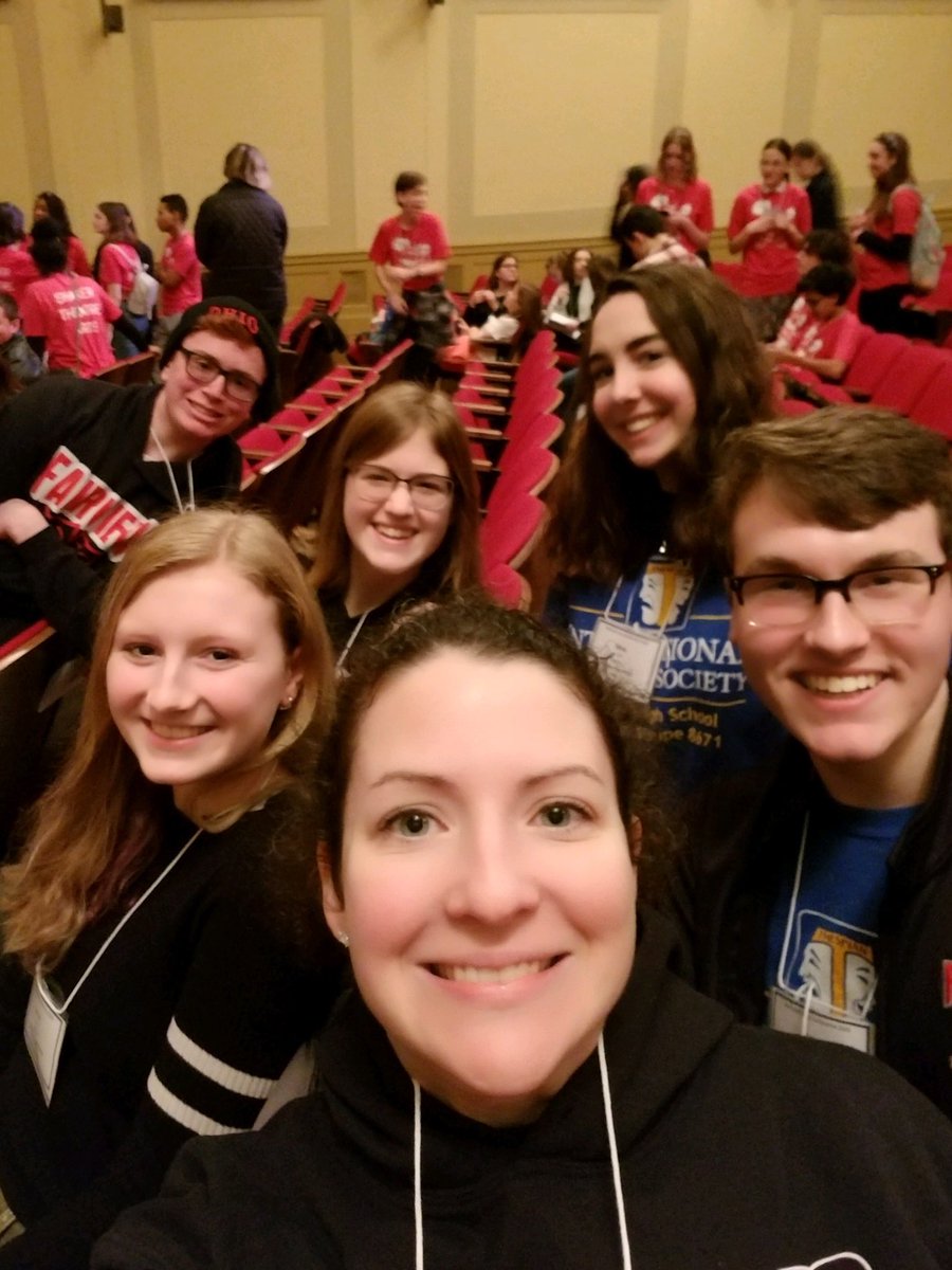 FHS Stagecrafters tweet media