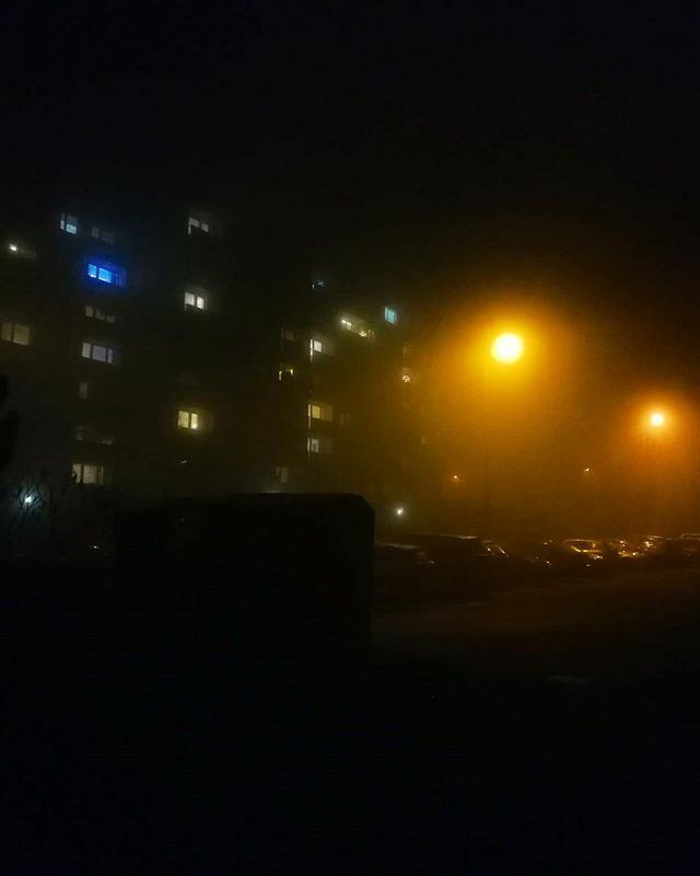 beow00lf's tweet photo. 🌃
#jaworzno #mgła #fog #mist #styczeń #january #nadzielni https://t.co/hl0FCO5Yzl https://t.co/koibvvEJ09