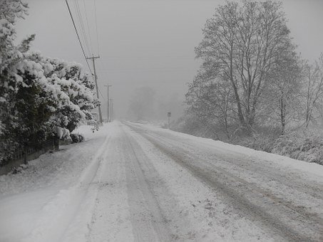 Raudovan's tweet photo. Para mañana, #díamundialdelanieve, toma nota! ⚠
#Conducción segura con hiielo y nieve❄‼
#Prevención ante todo al #volante :)
👉🏻 https://t.co/cTOjAtGN9J
#transporteexpress #transporteporcarretera #raudovan #choferes #conductores @enlacarretera1 #consejos #nieve #dgt @DGTes https://t.co/HlJ3JvCbUp