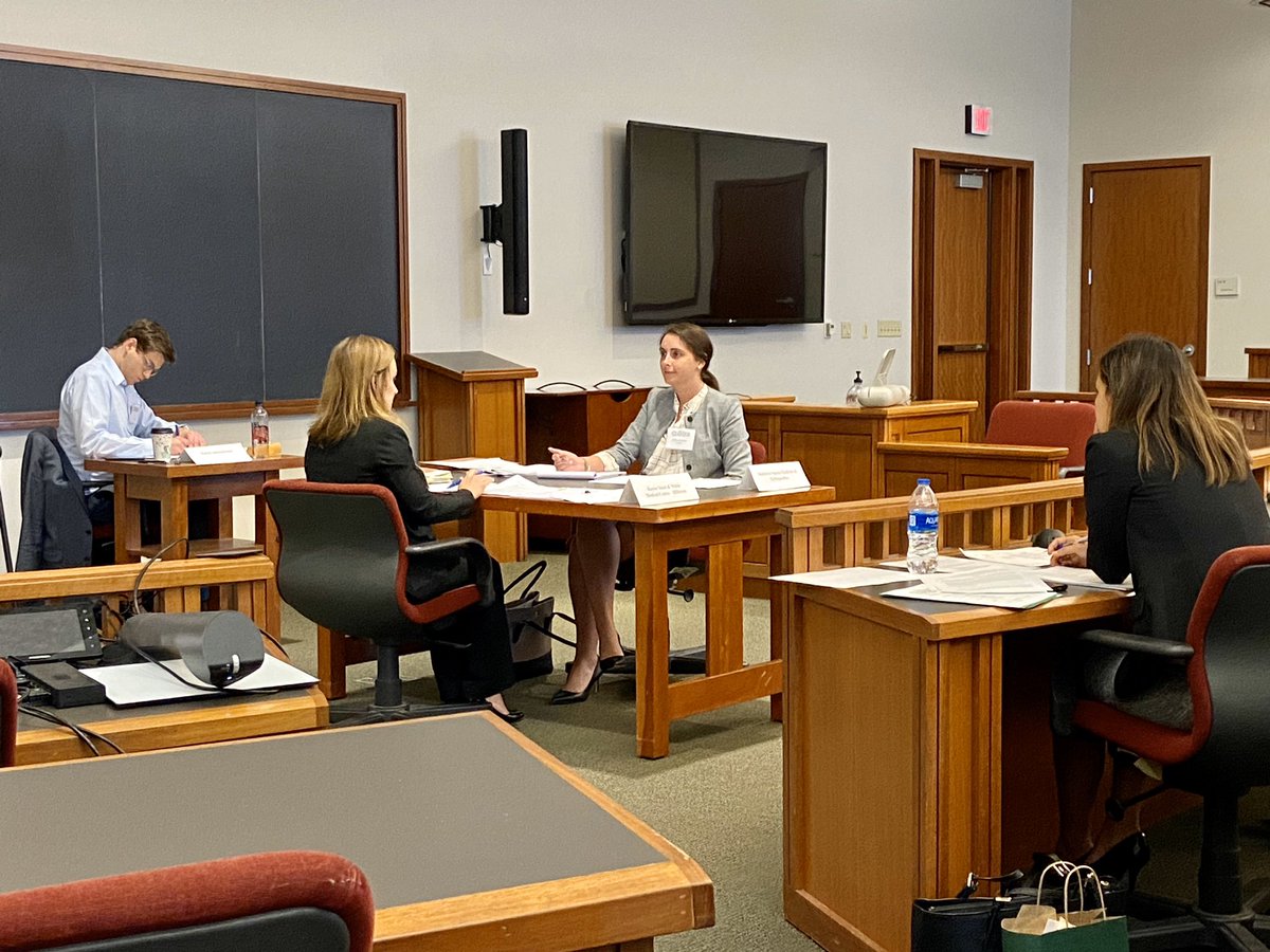 OSU_EBLC's tweet photo. Today EBLC alumnae Ally Fleming is competing in @BaylorLawSchool’s #TheCloser competition. It’s not an understatement to say that she’s crushing it! #MoritzPride #ABC https://t.co/BhCvceWvZ6