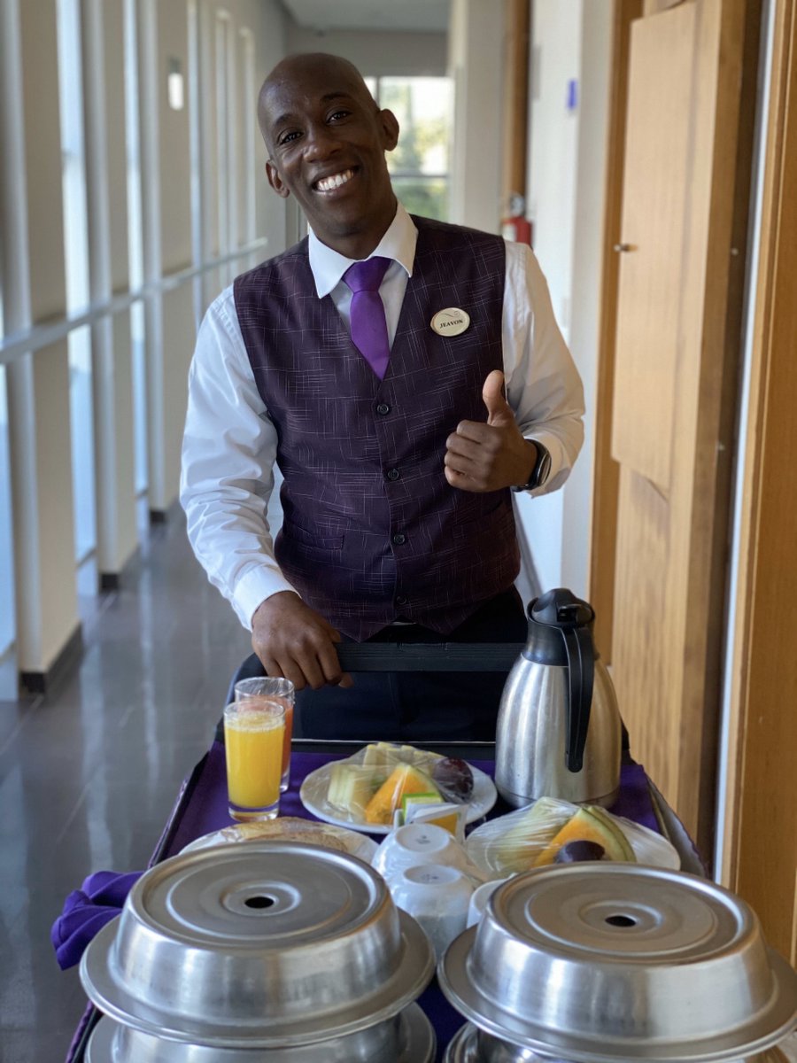 Enjoy our 24hr room service at #BreathlessMontegoBay on the days you just don’t feel like leaving the room. #BetteratBreathless #UnlimitedLuxury bit.ly/2vd1RHlDininga…