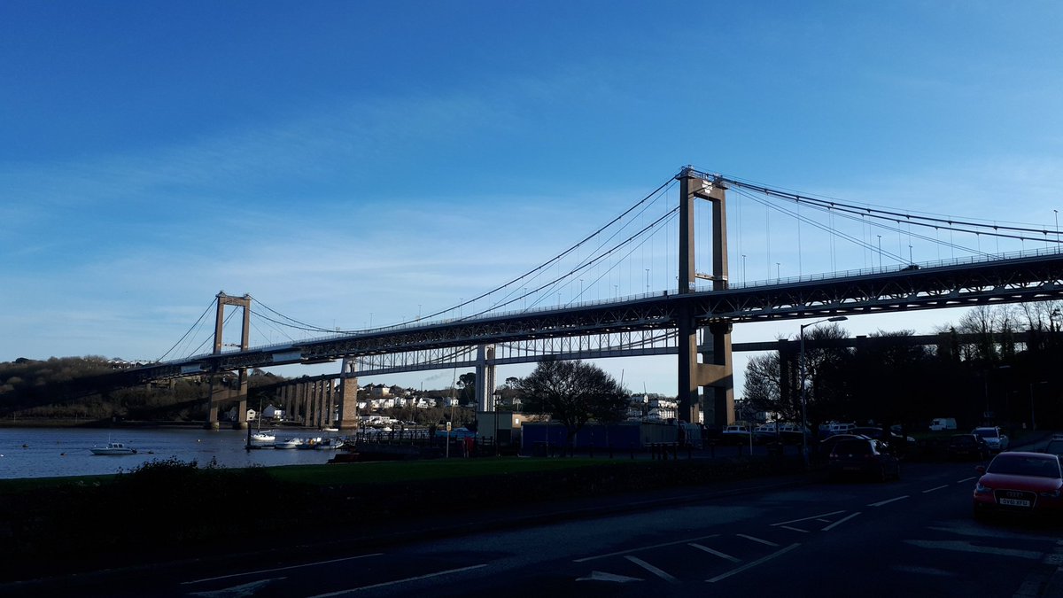 RenateDavieTour's tweet photo. I found the perfect spot for #photographing the famous #tamarbridge and #brunelbridge in #saltash. @GBRJ_Official one of the beauty spots on the #GreatWesternRailway &amp; perfect on this #frost #sunny day.
@Cornish_Weather @bbcweather @VisitBritain @TourismTweetsGB @ILoveCornwallUK https://t.co/Zx7eRnAcxw