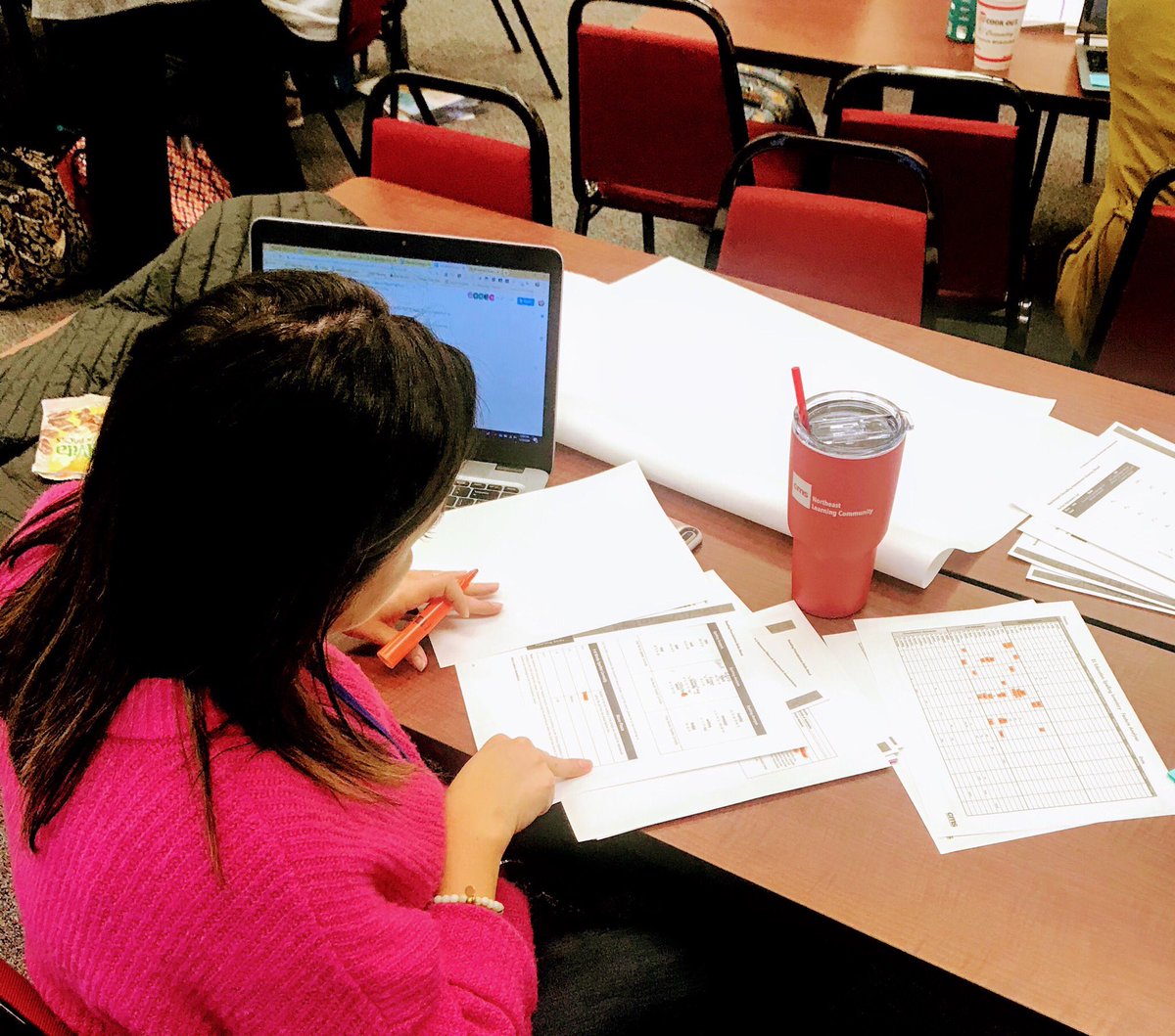 CMSK5Academics's tweet photo. Great day of Skills Block PD with our literacy leaders yesterday! Thanks to everyone who came and engaged in the learning! #eleducation #skillsblock #foundationalskills #crackthecode #cmslit #literacy @CharMeckSchools @ELeducation https://t.co/iuUIfbbRUz