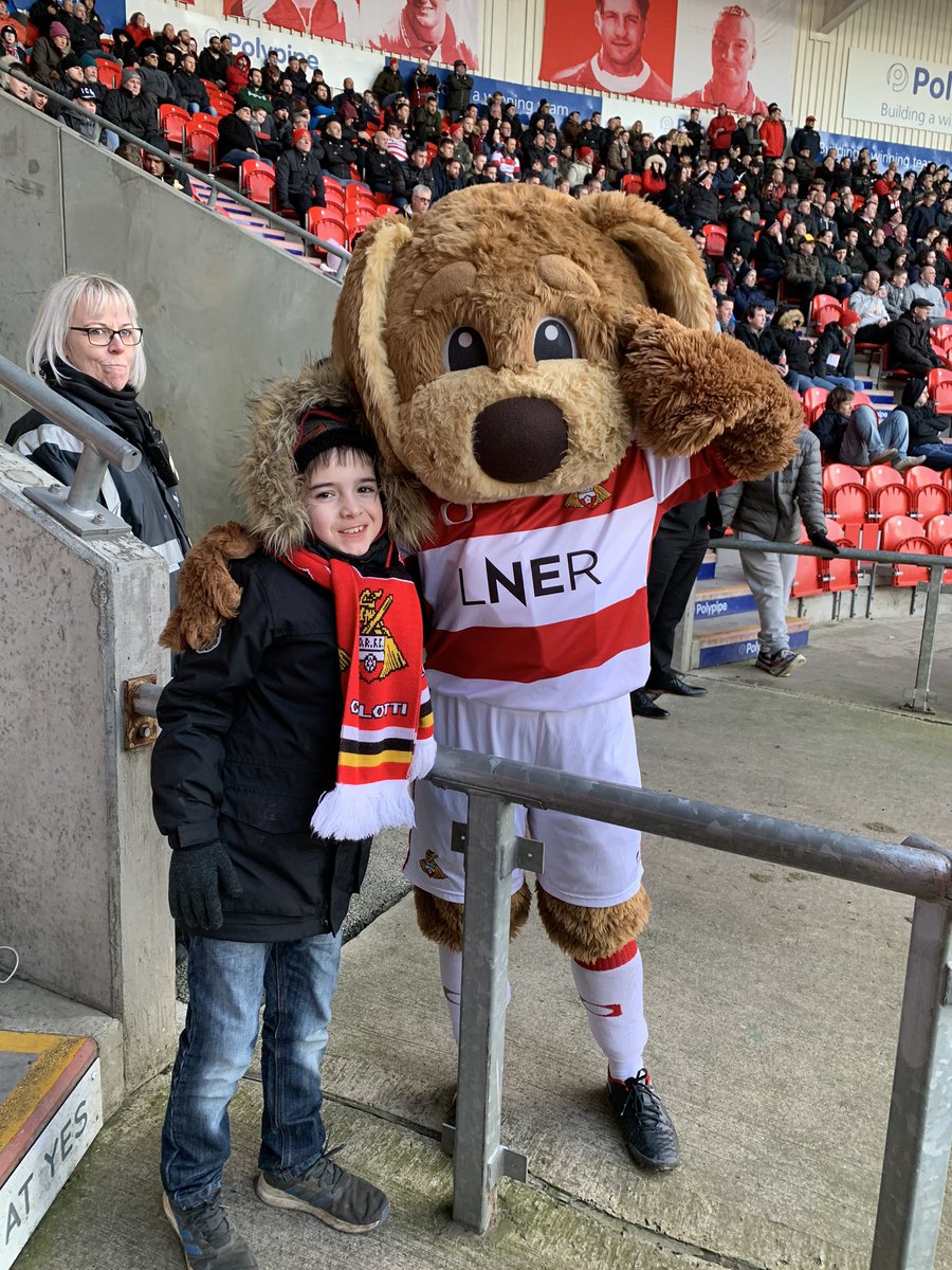 Edward loved his afternoon watching @drfc_official v @Coventry_City @TheKeepmoat Thank you @HowdenJuniors for his 100% School attendance tickets #teamhjs #howden #championingexcellence