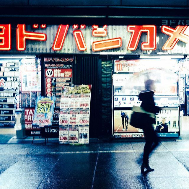 creamu's tweet photo. In Shinjuku
新宿での一枚

#tokyo #japan #leica #leicam8 #summicron35mm8elements #instagramjapan #reco_ig #2instagood #team_jp #instagram #fpme #ig_photooftheday #somewheremagazine #instagood #theweekoninstagram #good_portraits_world #vsco #vscogoodshot… https://t.co/qmjTBBRvsM https://t.co/ILqIhRq8tk