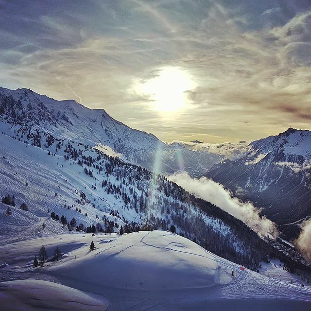 blaisecham62's tweet photo. Chaude lumière d'hiver.. https://t.co/KAZBMwi9bL https://t.co/o6mafoFbUu