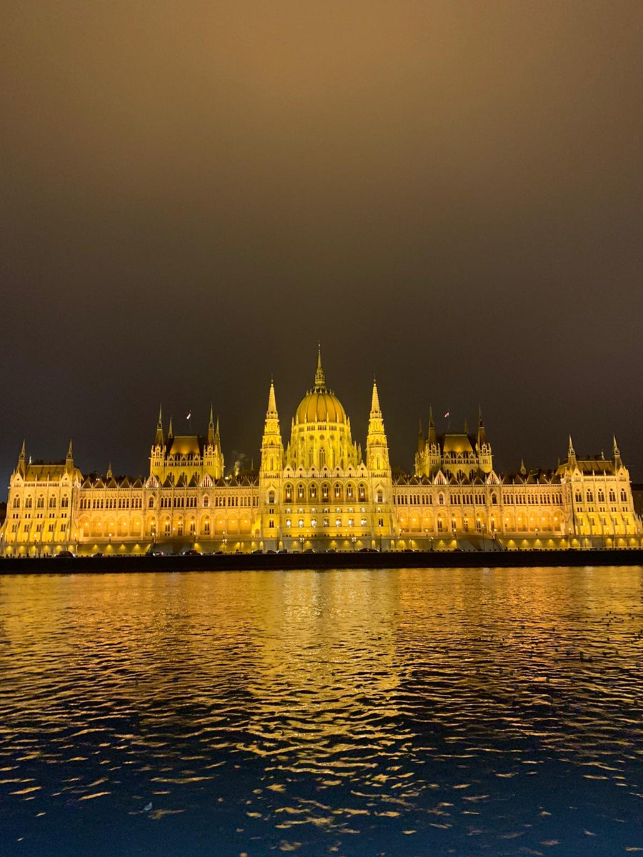 RADesign_News's tweet photo. One of our team is lucky enough to be in Budapest right now #architecture #SaturdayThoughts https://t.co/KpPQTElV5h