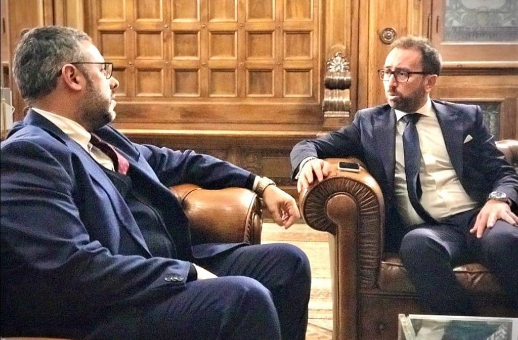 Con il Ministro della Giustizia <a href="/AlfonsoBonafede/">Alfonso Bonafede</a> per esaminare il delicato problema delle carceri in Toscana.
A breve riprenderemo il lavoro svolto dal nostro consigliere regionale @gabriel7022.
#M5S #Toscana