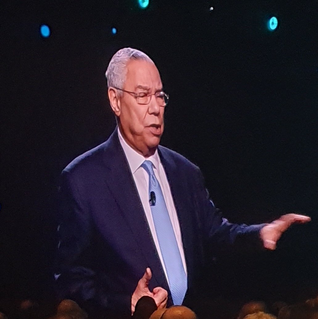 alfmwa's tweet photo. Trust is important in leadership! Build a team that you can trust. But remember that your subordinates are not your friends, they are your colleagues. - Gen. Colin Powell https://t.co/RsCgexx7fM