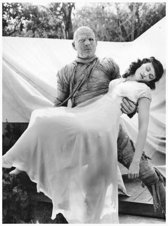 el_zombo's tweet image. Lon Chaney Jr. and Virginia Christine- the MUMMY’S GHOST (1944)
#retrohorror