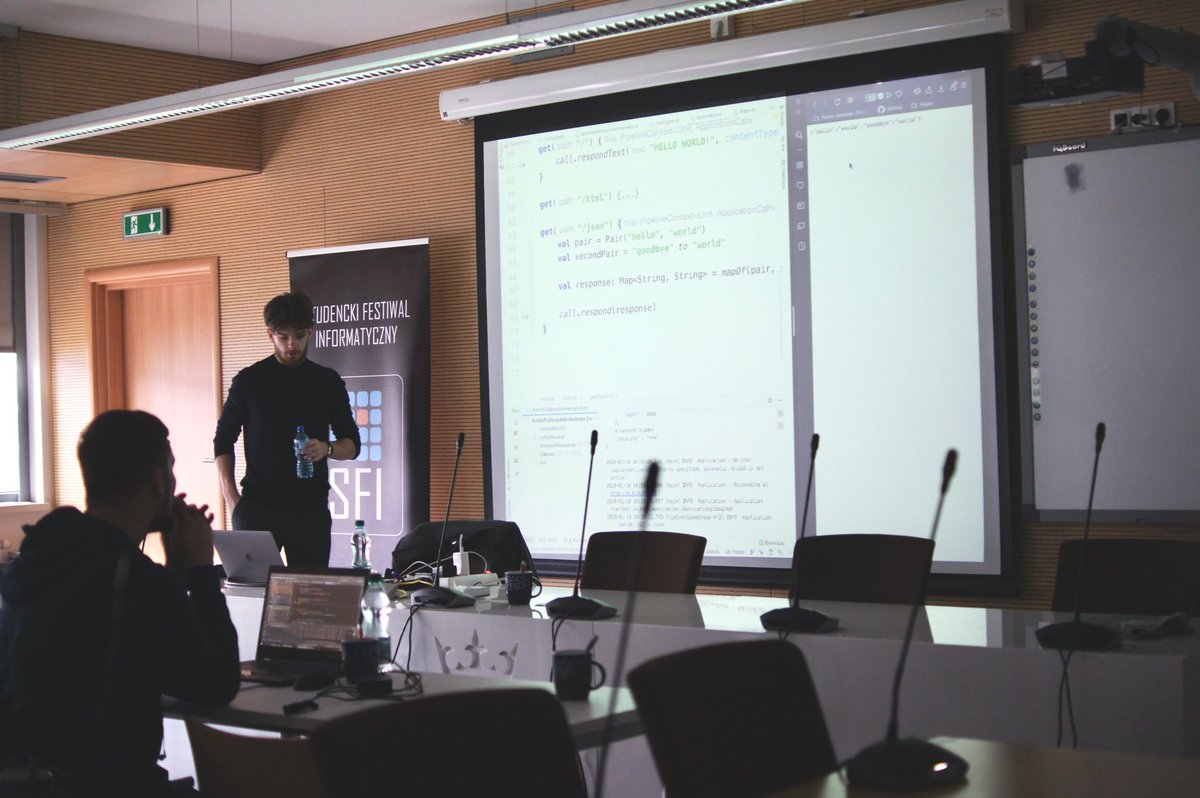 sfikrakow's tweet photo. We’re so happy we could bring back #microSFI and do it as a part of #doITForAlex! Thank you @rozkminia for the great workshops! #sfikrakow https://t.co/LOHrhGcCQ9