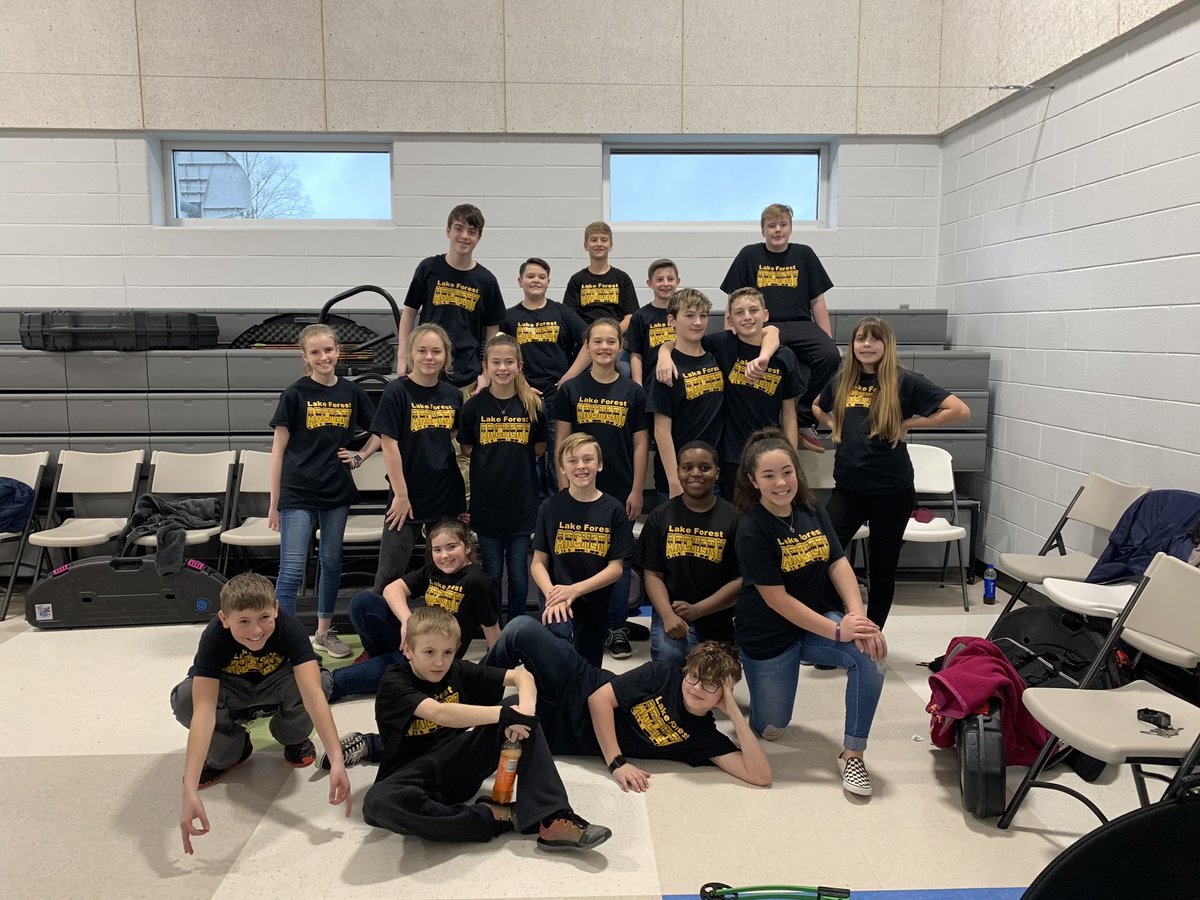 Such a great group of archers!  They did so good at their shoot today in Cookeville!!