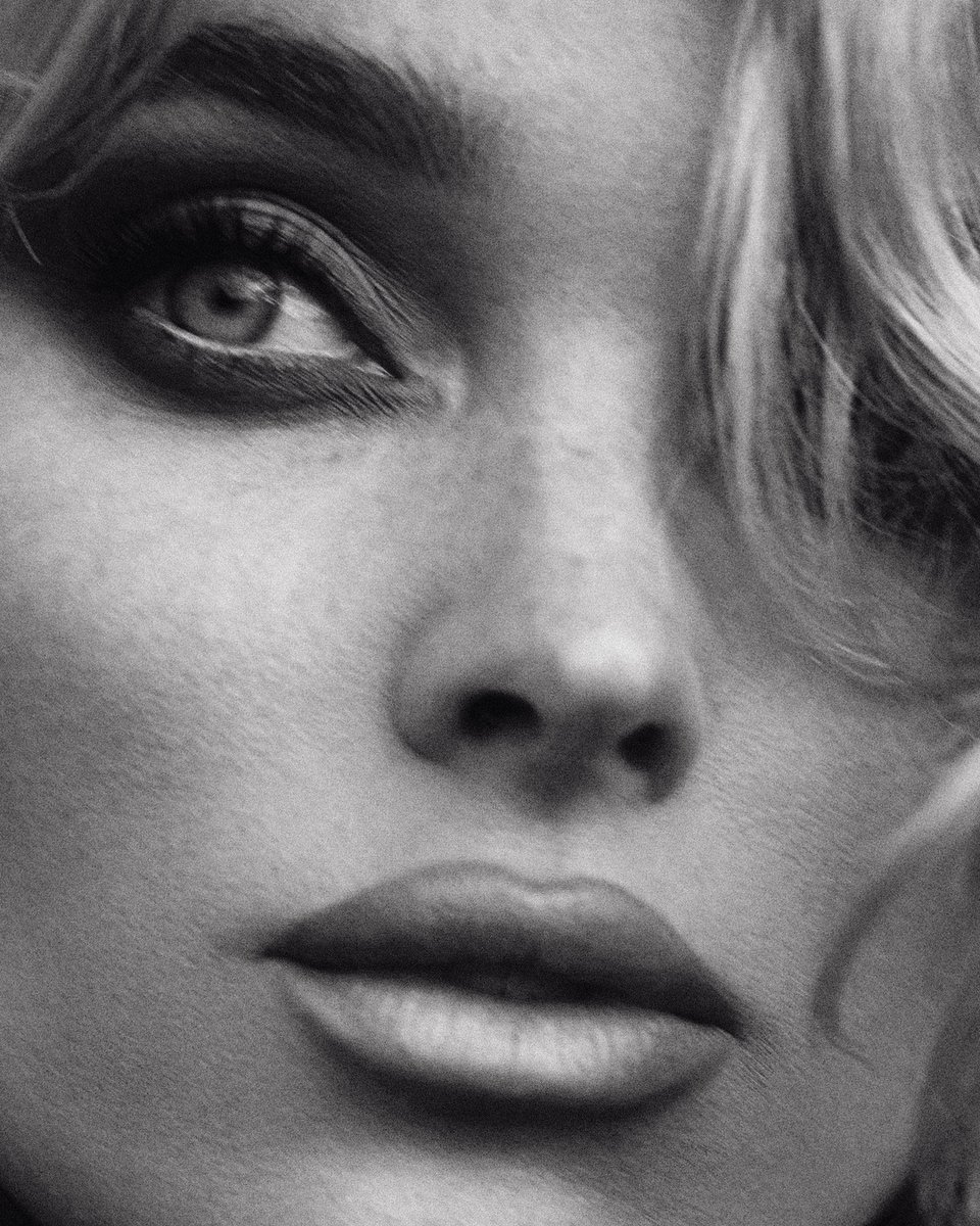 𝑪𝒂𝒆𝒔𝒂𝒓𝒊𝒏𝒂. ────────────────

⸸ Irina Katerina Romanova de Hesse y del Rin.
⸸ Eternal. 
⸸ Zarina Madre de Rusia y Experta en 𝖣𝖾𝗆𝗈𝗇𝗈𝗅𝗈𝗀𝗂́𝖺.
⸸ Elsa Hosk.

─── 𝖱𝗈𝗆𝖺𝗇𝗈𝗏𝖺.