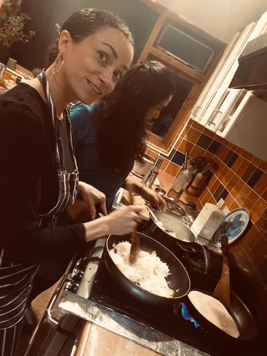 Ratis_kitchen's tweet photo. Had a lovely time cooking a storm with three lovely ladies #SaturdayKitchen #beckenham #indiancooking #cookingclass #bromley #London https://t.co/5MxlrzGGNC