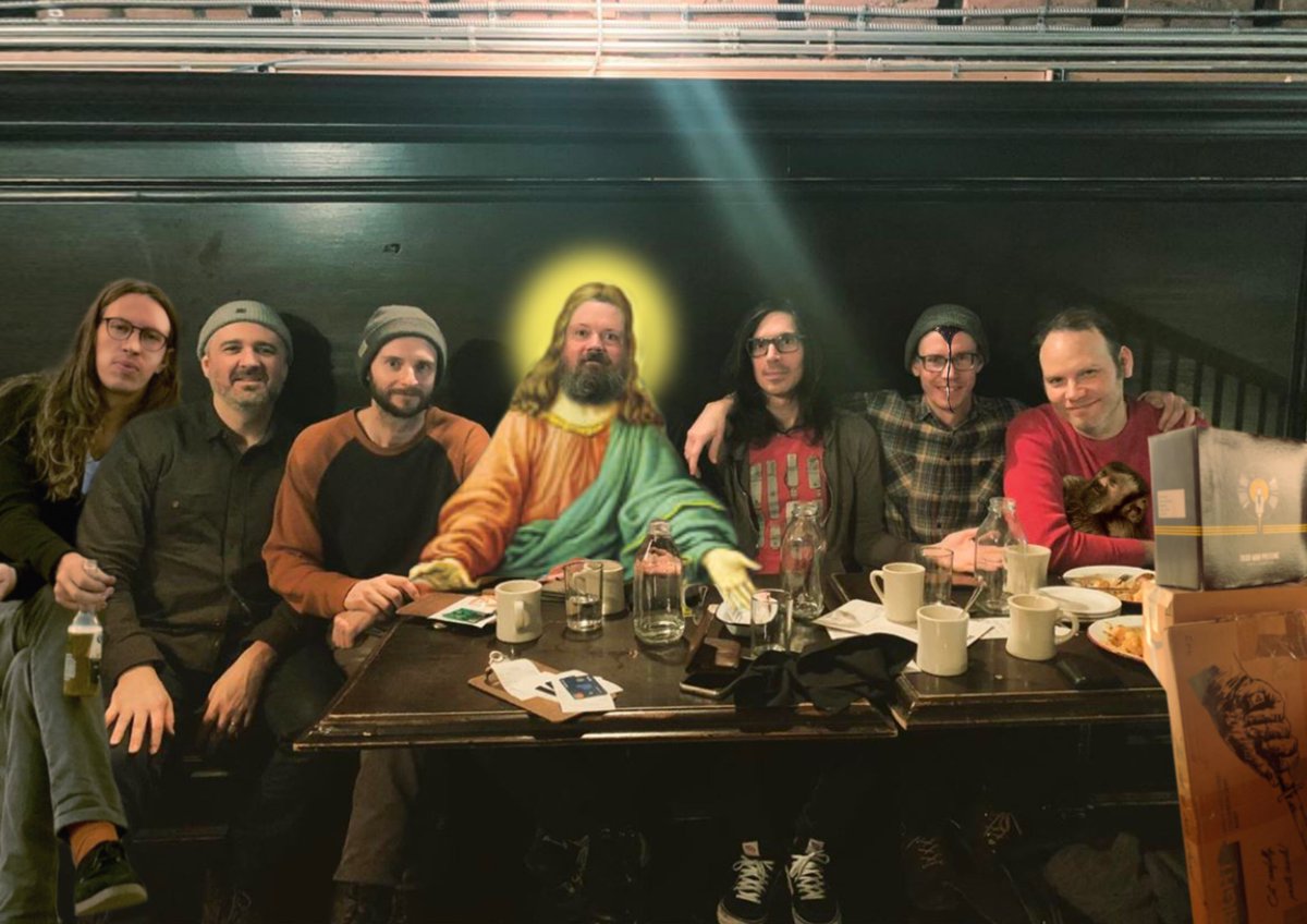 BARSOFGOLDmusic's tweet photo. Being a “band” is actually just a front so that we can share breakfast together. #blessyouall #devillock #marcsego
📷@crushrus https://t.co/oJPddl4rKp