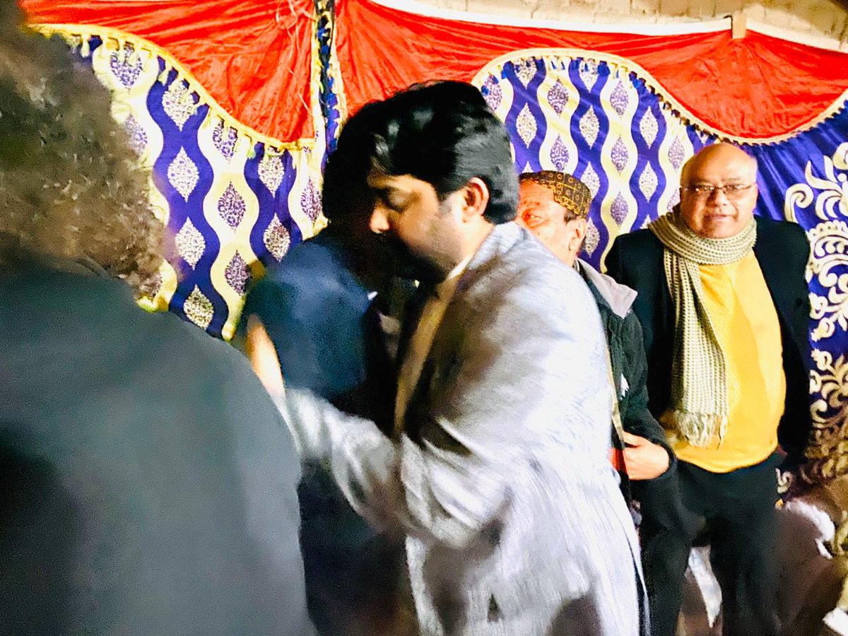 KhowajaShamsher's tweet photo. @Nazeer_Keerio Offered Condolence With Fida Hussain Dhakan sb on Sad Demise Of His brother Shahid Hussain Dhakan At Badh City Ladkana
@BBhuttoZardari @AseefaBZ https://t.co/3M8i7c7Lc4