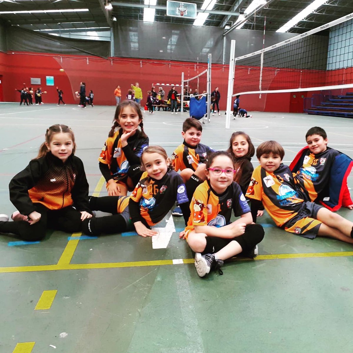 chabegb's tweet photo. No puedo estar más orgullosa de #minis y #benjas qué gusto da trabajar con estos pequeñajos! Se merecen una ola! 😉🌊 @ADPlayasLlanes https://t.co/X7XyyugmHu