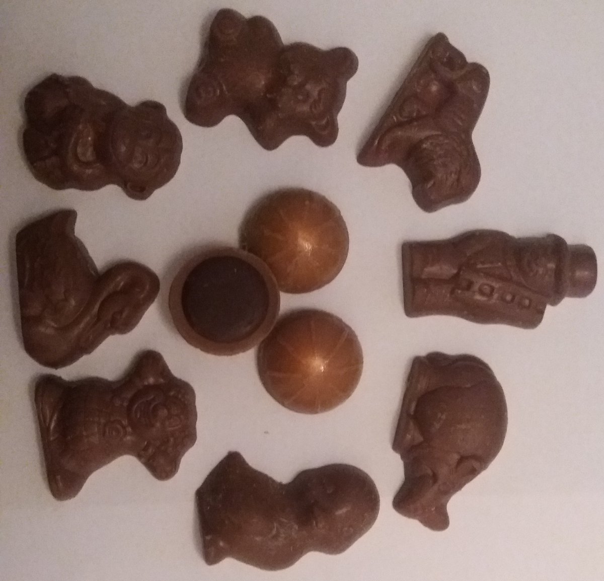 EmilyAlina8's tweet photo. 🌃🌟🍎 Geschwister im Herrn ,ich wünsche euch einen schönen Abend und eine erholsame, gesegnete Nacht .Danke Vater, für Deine Fürsorge! 🍀🌲
https://t.co/GwZVGW7tGl https://t.co/xqwrA8b09e